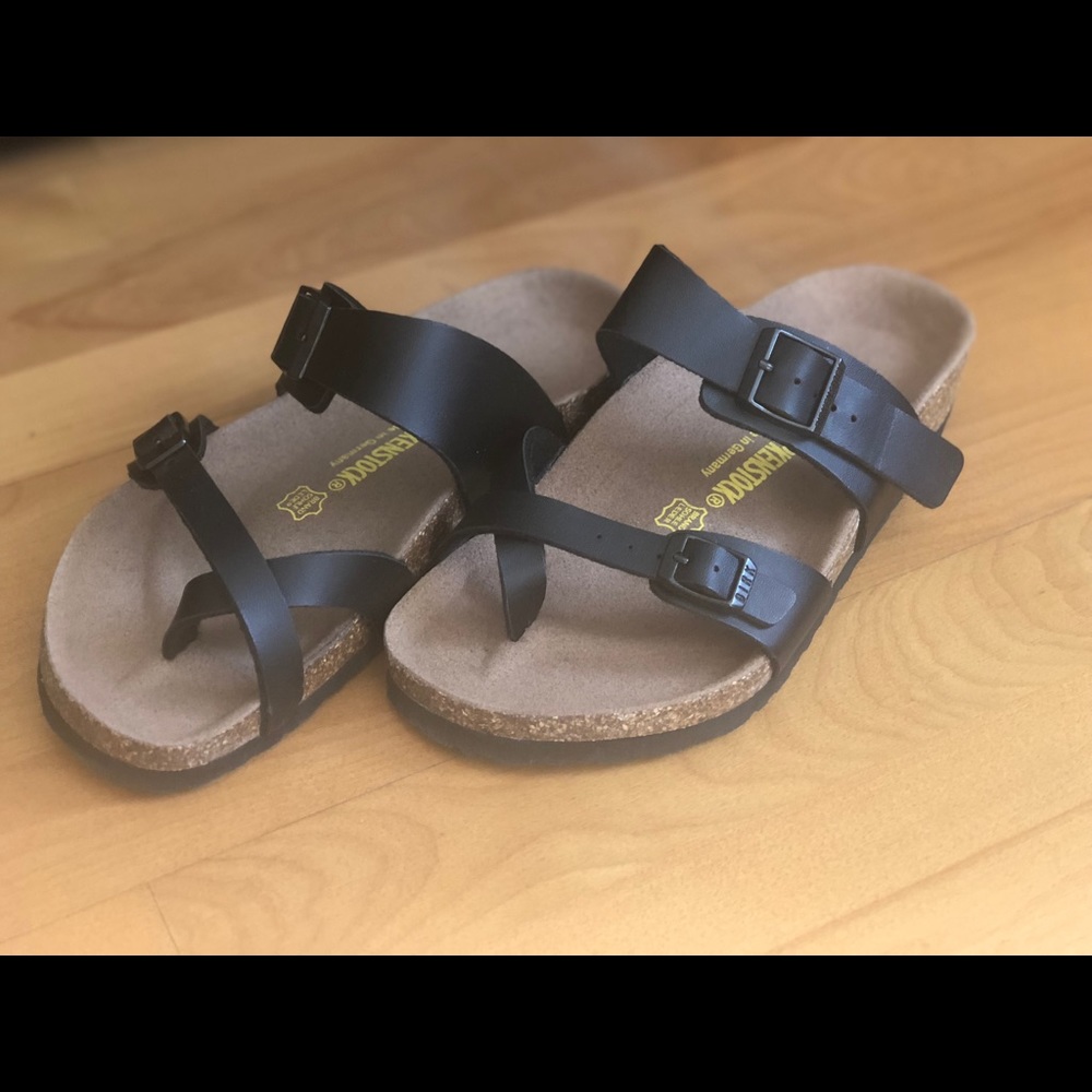 Size 36 women’s Birkenstock sandals! Brand new!!